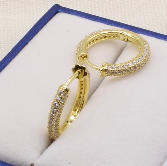 Gold Plated 925 Sterling Silver Sparkling CZ Huggies / Hoop Earrings - Picture 6 of 13